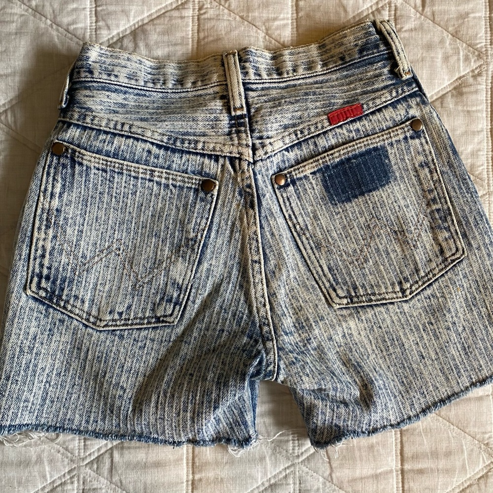 Striped Light coloured denim Wrangler shorts
